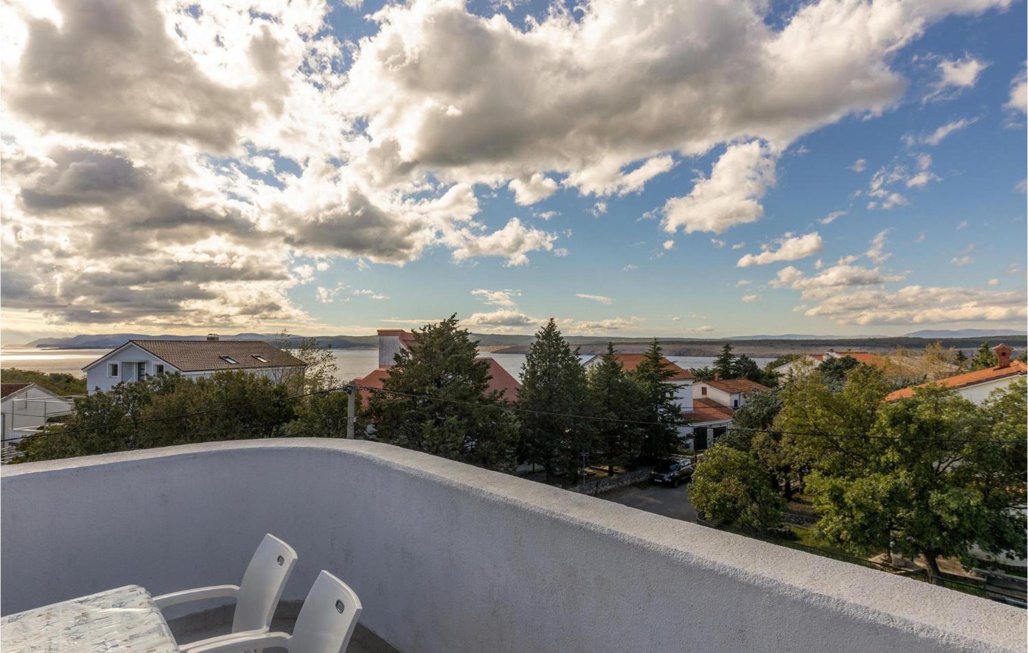 1 Bedroom Cozy Apartment In Jadranovo Exteriör bild